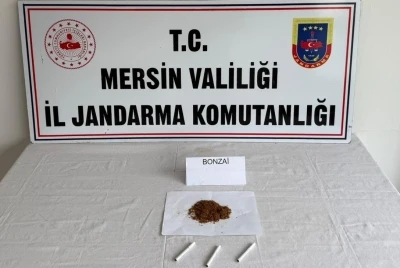 Mersin&rsquo;de uyuşturucu operasyonu: 4 ş&uuml;pheli yalandı
