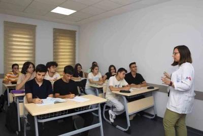 Mersin&rsquo;de uzmanlardan LGS&rsquo;ye girecek &ouml;ğrencilere &ouml;neriler
