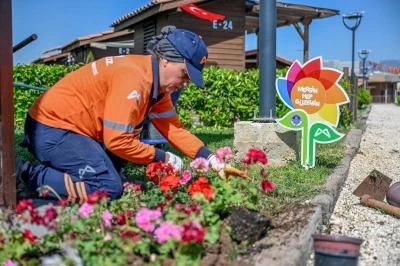 Mersin&rsquo;de yeşil alanlar iklim dostu uygulamalarla b&uuml;y&uuml;t&uuml;ld&uuml;
