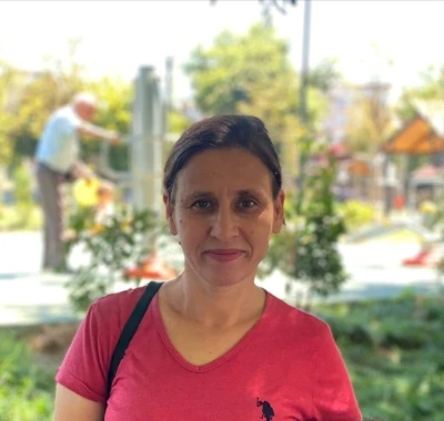 Mersin’deki koca vahşeti: Şüpheli tutuklandı, 4 çocuk annesi son yolculuğuna uğurlandı
