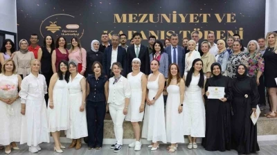 Mersin &Ouml;ğretmen Akademileri yıl sonu programıyla tamamlandı
