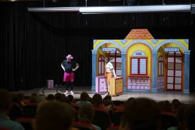 Mersin Şehir Tiyatrosu çocuklar için perdelerini açtı
