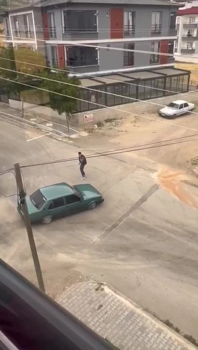 Merzifon’da sokakta otomobiliyle drift atan sürücüye 46 bin TL ceza
