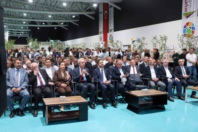 Meslek liseleri h&uuml;nerlerini sergiledi
