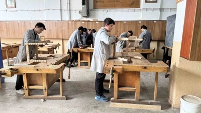 Meslek lisesi &ouml;ğrencilerinin el emeği &uuml;r&uuml;nleri d&ouml;ner sermayeye kazandırılacak
