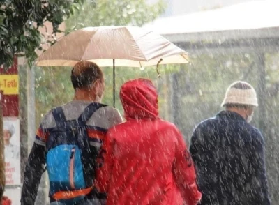 Meteoroloji&rsquo;den Aydın&rsquo;da g&ouml;k g&uuml;r&uuml;lt&uuml;l&uuml; sağanak uyarısı
