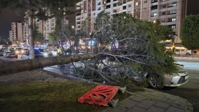 Meteoroloji&rsquo;den &rsquo;kuvvetli r&uuml;zgar&rsquo; ve &rsquo;fırtına&rsquo; uyarısı
