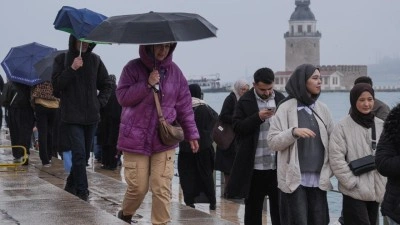 Meteoroloji&rsquo;den peş peşe uyarı! İstanbul ve Ankara dahil &ccedil;ok sayıda ilde sağanak alarmı