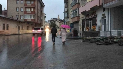 Meteoroloji&rsquo;den yağış, sis ve &ccedil;ığ uyarısı
