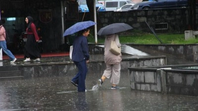 Meteoroloji kuvvetli yağış uyarısı: 2 b&ouml;lgeye dikkat! &Ouml;ğleden sonra etkisini artıracak