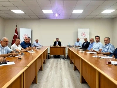 Mevsimlik tarım iş&ccedil;ileri i&ccedil;in toplandılar

