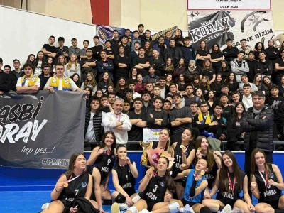 MHAL&rsquo;in altın kızları voleybol &rsquo;da şampiyon
