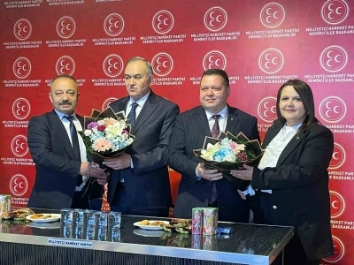 MHP Grup Başkanvekili Ak&ccedil;ay, Demirci&rsquo;de temaslarda bulundu
