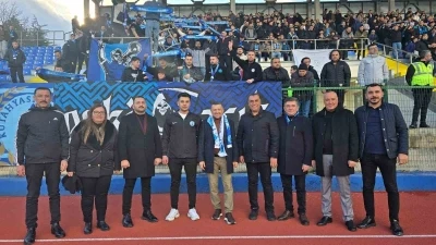 MHP Milletvekili Erbaş&rsquo;tan Karşıyaka ma&ccedil;ı i&ccedil;in taraftarlara 2 otob&uuml;s desteği
