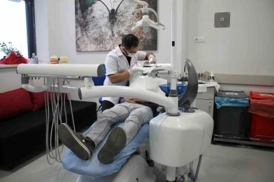 Midyat Ağız ve Diş Sağlığı Merkezinde modern protez uygulamaları yapılmaya başlandı
