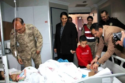 Midyat Devlet Hastanesinden anlamlı proje: ’’Gülümse Midyat, Umut Çocuklarda’’
