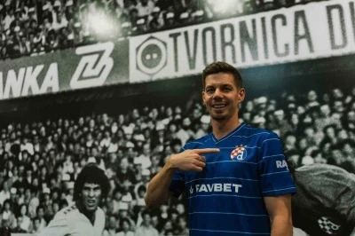 Miha Zajc, Dinamo Zagreb ile 2 yıllık sözleşme imzaladı
