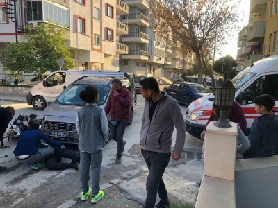 Milas&rsquo;ta ticari ara&ccedil; ile &ccedil;arpışan motosiklet s&uuml;r&uuml;c&uuml;s&uuml; yaralandı
