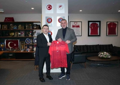 Milletvekili Altınok&rsquo;tan Hacıosmanoğlu&rsquo;na ziyaret
