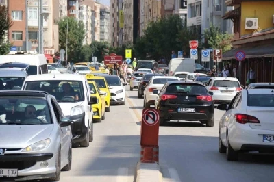 Milletvekili Hatipoğlu: &quot;Eskişehir’in korkunç bir trafik sorunu var&quot;
