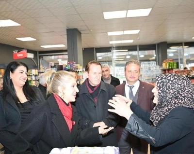 Milletvekili &Ouml;lmeztoprak&rsquo;tan &lsquo;KOP Boykot Market&rsquo;e ziyaret
