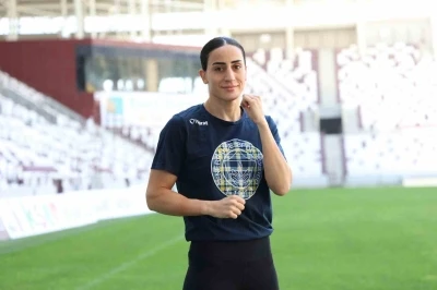 Milli boksör Gizem Özer, Dünya Boks Şampiyonası için hazırlıklarını sürdürüyor
