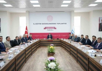 Milli Eğitim Bakanı Tekin: "Tunceli&rsquo;de &ouml;ğrenci sayımız hızla d&uuml;ş&uuml;yor"
