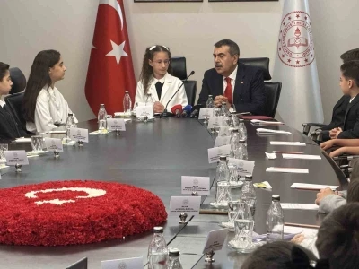 Milli Eğitim Bakanlığı&rsquo;nda 23 Nisan&rsquo;da anlamlı devir teslim

