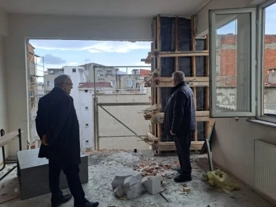 Milli Eğitim M&uuml;d&uuml;r&uuml; Esmen, Halk Eğitimi Merkezi&rsquo;ndeki &ccedil;alışmaları yerinde inceledi
