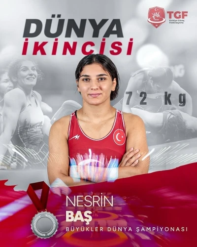 Milli güreşçi Esrin Baş, dünya ikincisi
