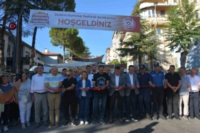 Milli mücadelenin şehri Demirci’de ’Kurtuluş Festivali’ başladı
