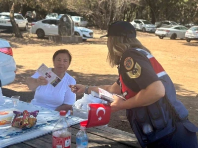 Milli Park ziyaretçilerine KADES bilgilendirmesi
