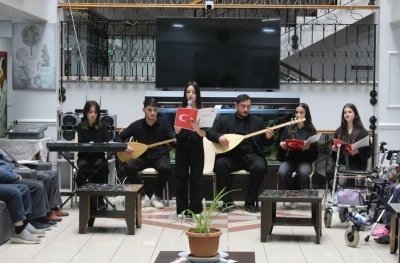 Milli ruh okul duvarlarını aşıp g&ouml;n&uuml;llere dokunuyor
