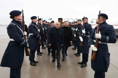 Milli Savunma Bakanı G&uuml;ler, Almanya&rsquo;da
