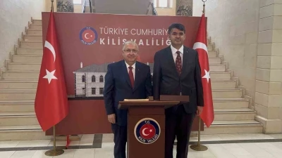 Milli Savunma Bakanı Yaşar G&uuml;ler sınırın sıfır noktasında
