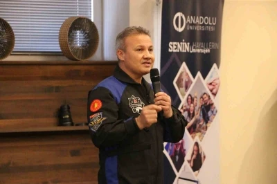 Milli Uzay Programı&rsquo;nın rotası Eskişehir&rsquo;de &ccedil;izildi: Gezeravcı Ay ve Mars misyonlarını anlattı
