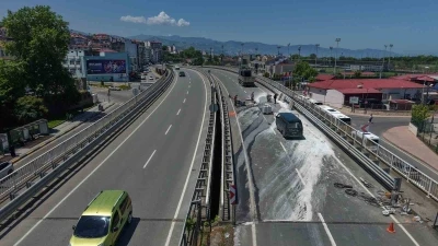 Milyonluk viyad&uuml;k yıkılıyor
