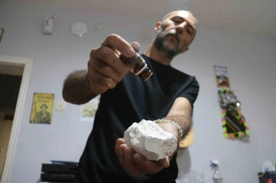 Mineraller ve endemik bitkileri harmanladı, Sivas’ın kokularını tablete sığdırdı
