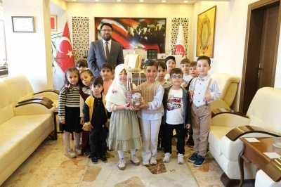 Minik ellerden Afrika&rsquo;ya umut
