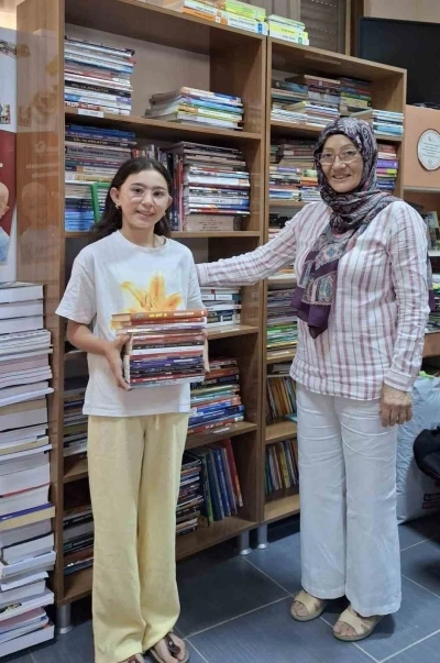 Minik Nilay, yaptığı anlamlı bağışla yaşıtlarına &ouml;rnek oldu
