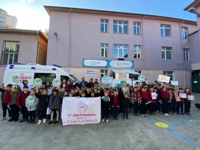 Minik öğrenciler sağlık elçisi oldu
