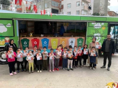 Minik &ouml;ğrencilere gezici ara&ccedil;la sıfır atık dersi
