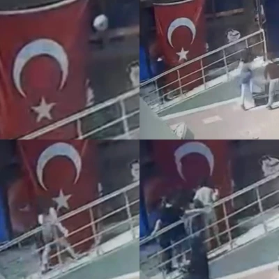Minik &ouml;ğrencilerin bayrak hassasiyeti: Topun &ccedil;arptığı bayrağı &ouml;pt&uuml;ler
