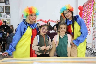 Minikler i&ccedil;in &uuml;niversitede şenlik
