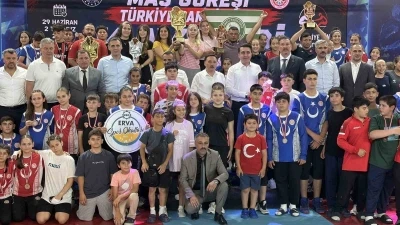 Minikler ve Yıldızlar Mas G&uuml;reşi T&uuml;rkiye Şampiyonası Kayseri&rsquo;de başladı
