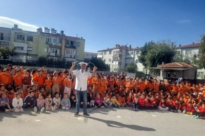 Miniklere kahkaha ve kültür şöleni
