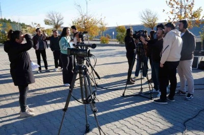Mobil Basın Evi Gaziantep&rsquo;te &ouml;ğrencilerle buluştu