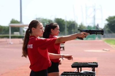 Modern Pentatlonda Osmangazi r&uuml;zgarı Avrupa&rsquo;da esecek

