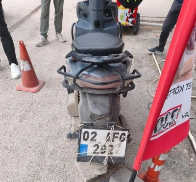 Motosiklet devrildi: 1 yaralı
