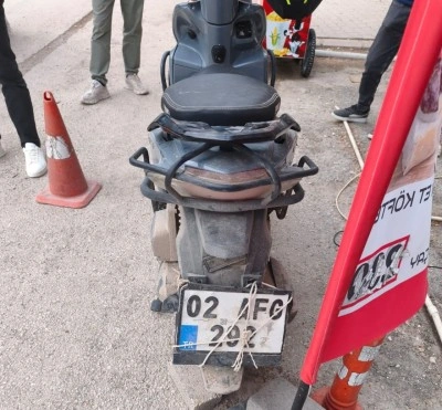 Motosiklet devrildi: 1 yaralı